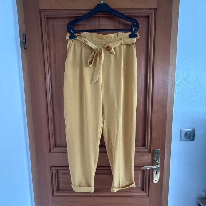 Pantalon pull & bear Taille L Moutarde