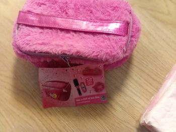 Pochette et agendas pour les filles