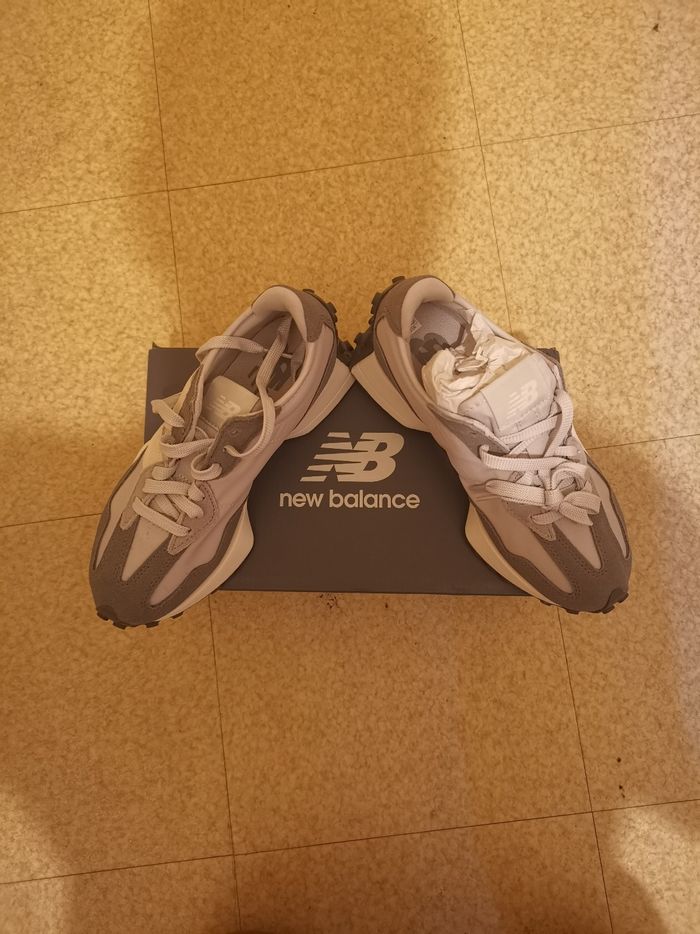New balance 327. T 37