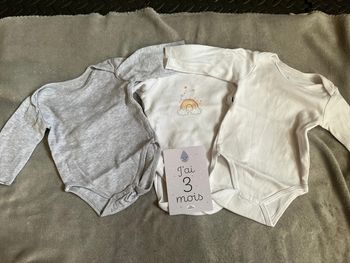 Lot body mes petits cailloux 3M