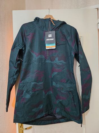 Superbe anorak Gsou Snow neuf M