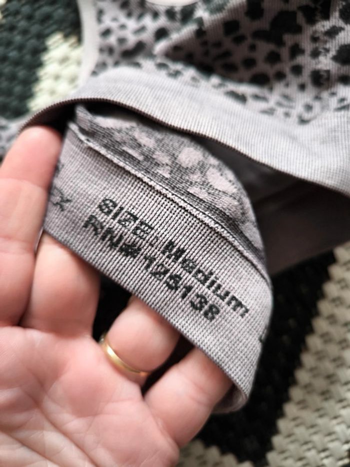 Brassière sport taille M 38 Isaac mizrahi neuve - photo numéro 3