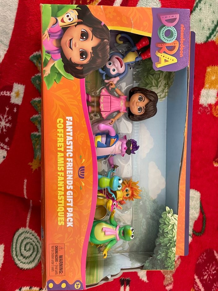 Figurines dora l’exploratrice