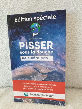 Livre Pisser sous la douche ne suffira pas neuf
