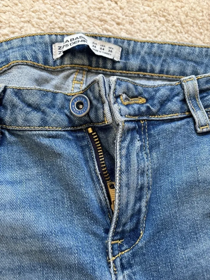Jean à trous zara taille 36 - photo numéro 4