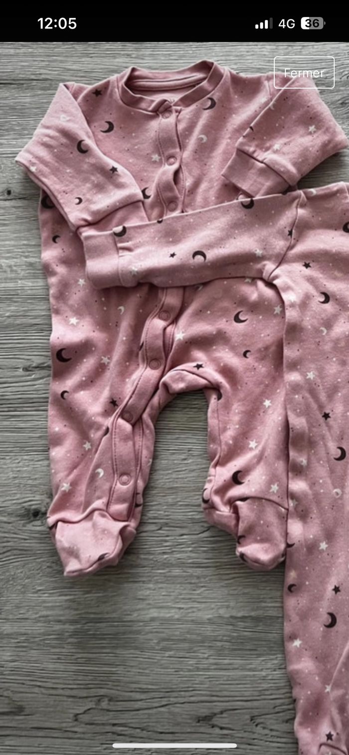 Lot vêtement fille 1 mois - photo numéro 4