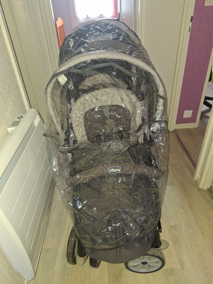 Poussette double chicco - photo numéro 2
