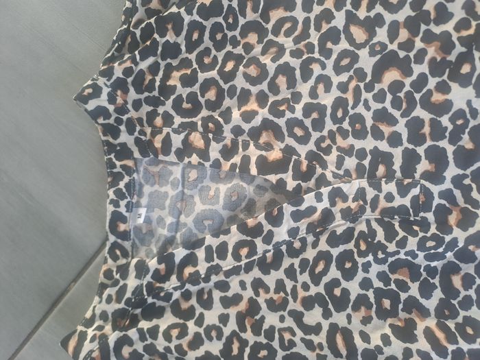 Haut Neuf sans étiquette Panthère Taille M - photo numéro 5