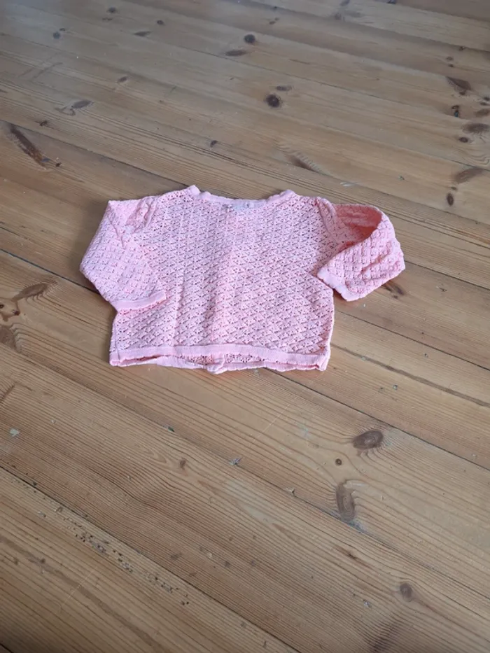 Lot de 3 vestes en 6 mois. - photo numéro 5