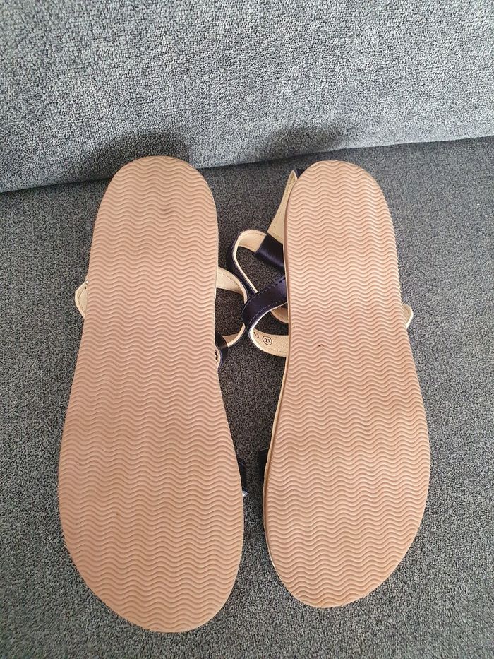 Sandales d'été Aster neuves taille 33 - photo numéro 3