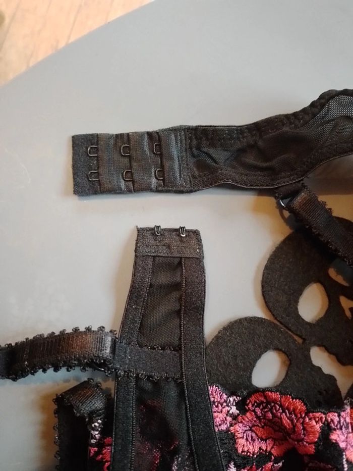 Soutien gorge femme noir et rose 85B - photo numéro 6
