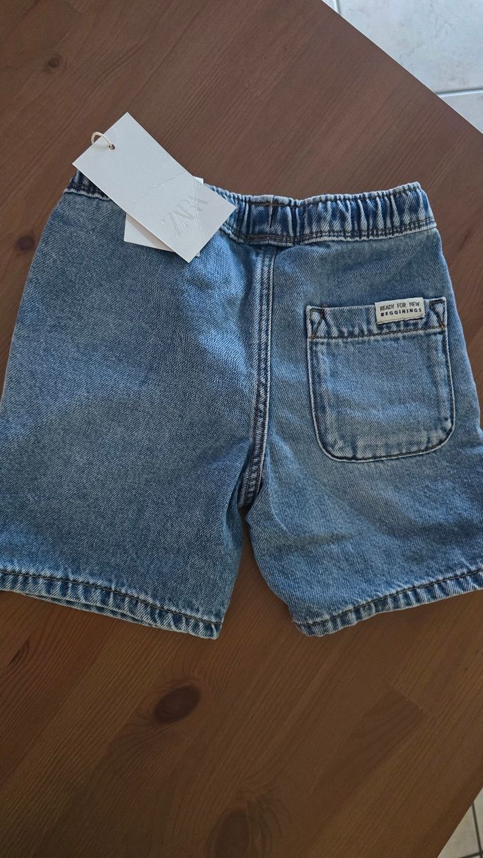 Neufs (non portés) 🏷🏷🥰😍💙superbe  Ensemble teeshirt mc et bermuda en jeans 4 ans garçon 💙😍🥰 - photo numéro 7