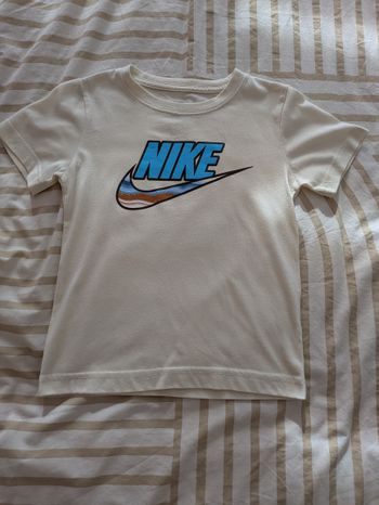 T-shirt NIKE Logo Rétro - Enfant - Taille 4-5 Ans