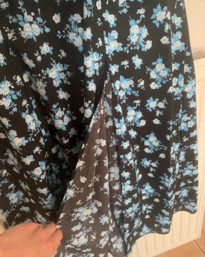 Robe fleurie - photo numéro 2