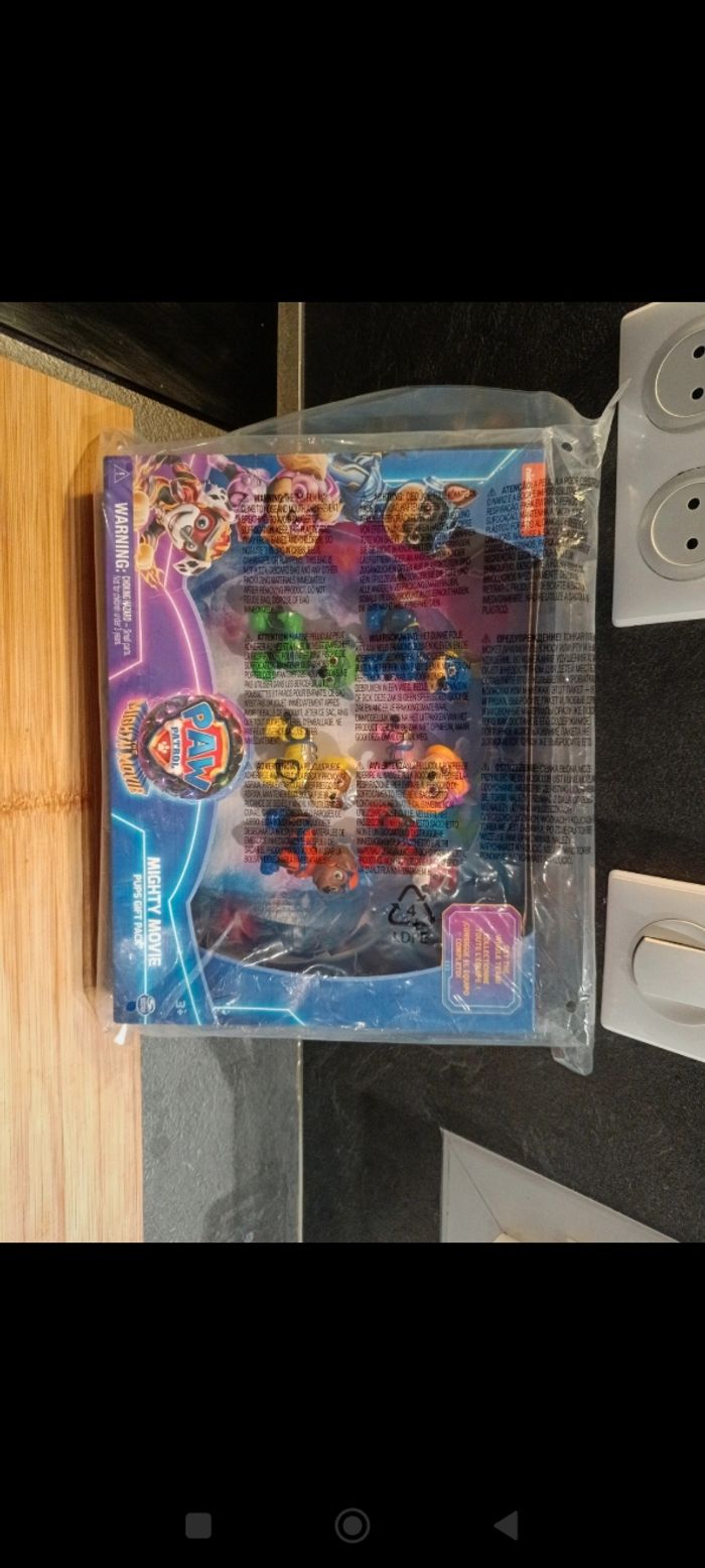 Super pat patrouille figurines neuf
