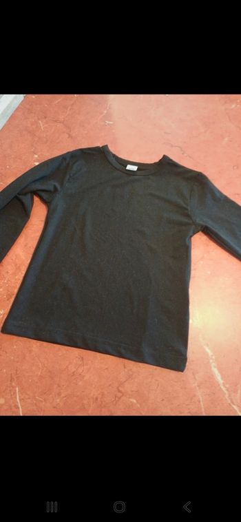 T.shirt taille 36 mois