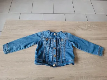 Veste en jean's fille en 12/18 mois