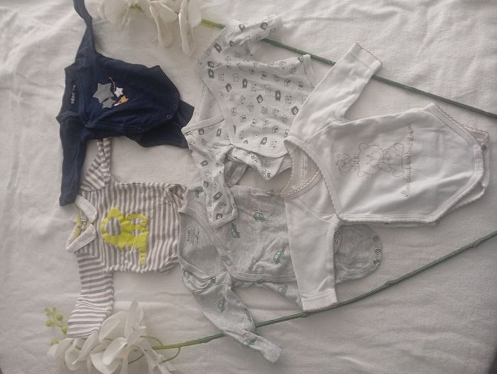 Gros lot Naissance 27 pièces bébé Garçon 1 mois - photo numéro 7