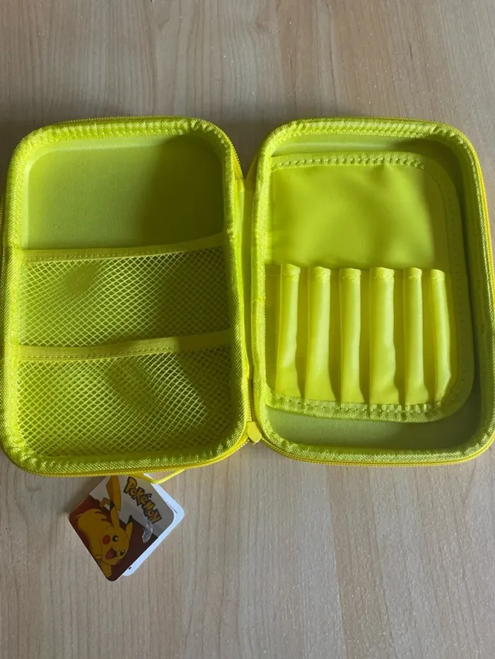 Trousse rigide à sequins Pokémon Neuve - photo numéro 4