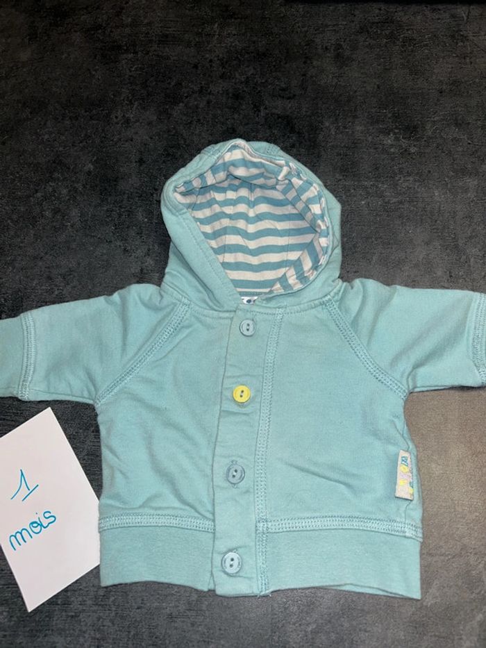 Gilet bebe avec capuche - photo numéro 2
