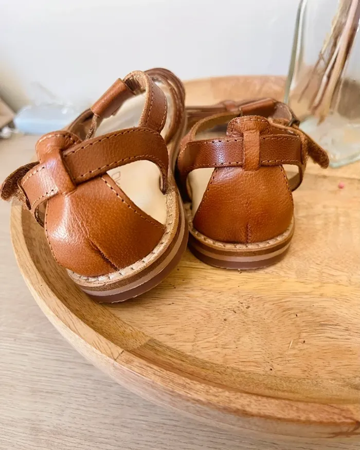 Sandales en cuir multibrides marron pointure 25 - Okaïdi ( neuves sans étiquette ) - photo numéro 6