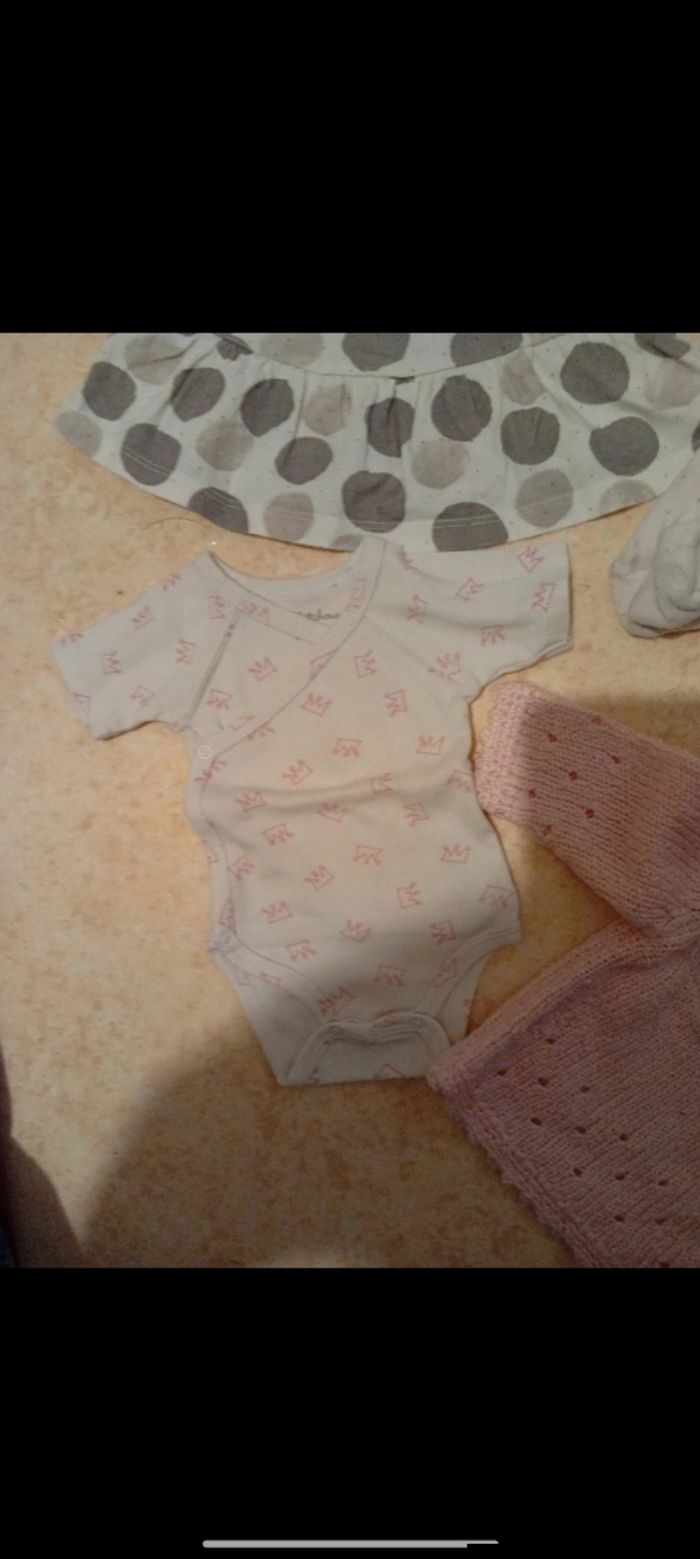 Lot fille taille 1 mois - photo numéro 4