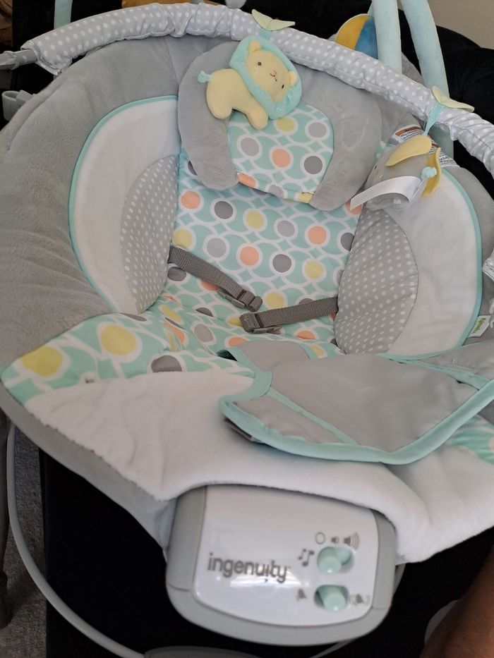 Transat et porte bébé neufs - photo numéro 2