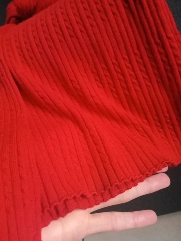 Très jolie pull demie saison rouge tressé - photo numéro 4