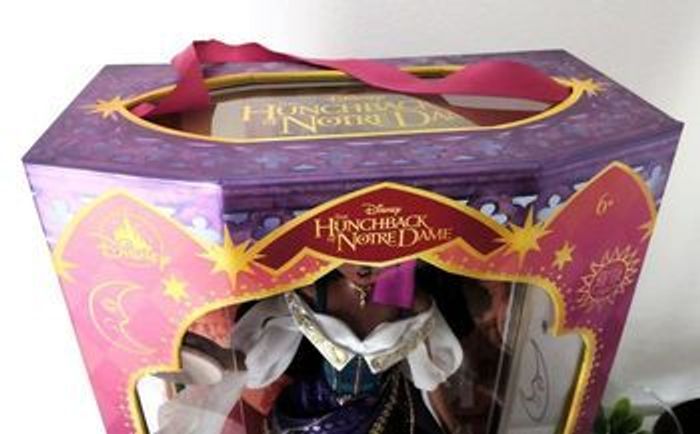 Poupée édition limitée Esmeralda  Disney NEUVE - photo numéro 7