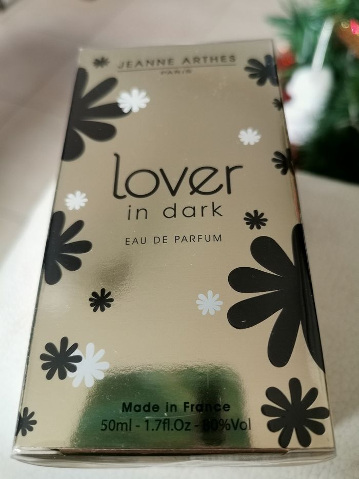 Eau de parfum Lover in Dark de Jeanne Arthes neuf - photo numéro 4