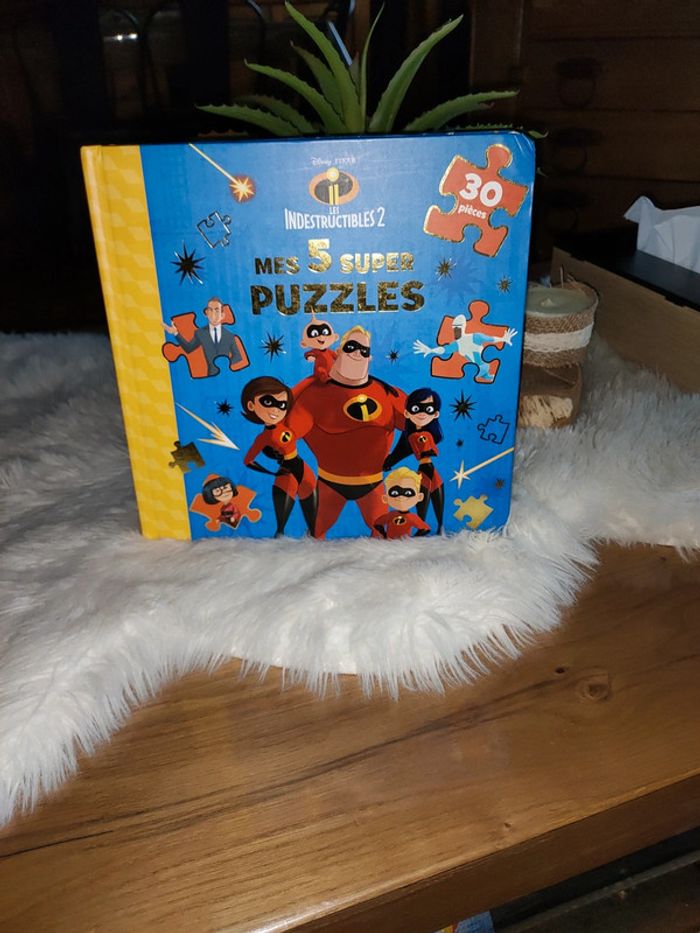 Livre puzzle les indestructibles