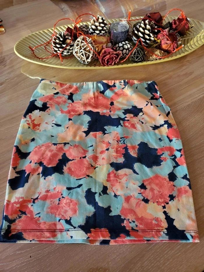 Mini jupe Bershka taille 36 - photo numéro 2