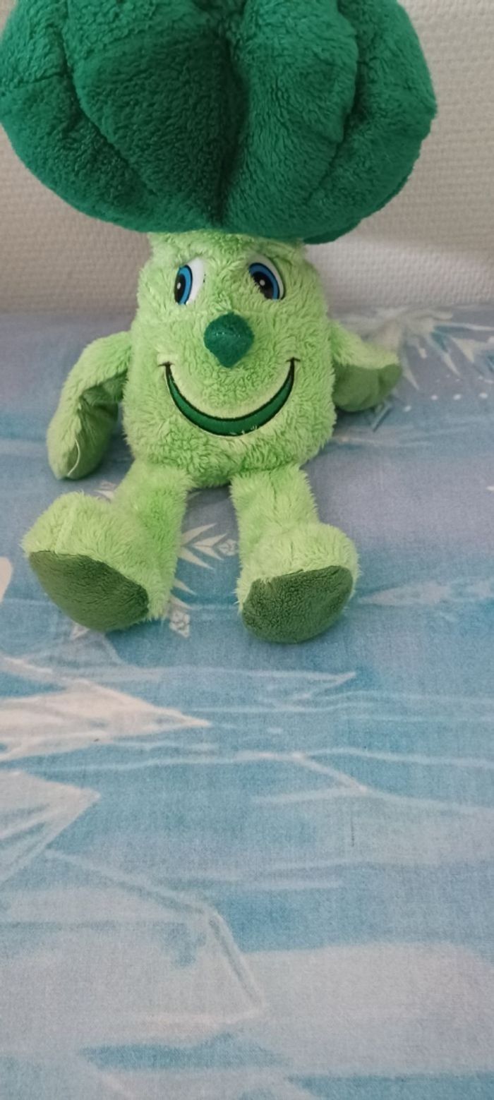 Très jolie petite peluche brocoli - photo numéro 2