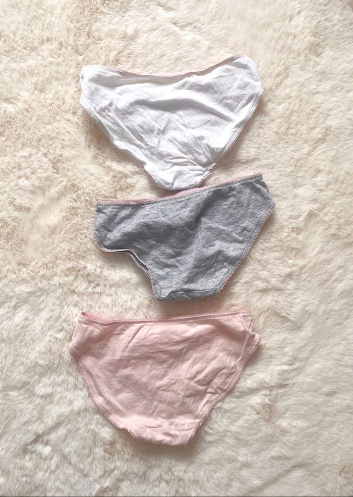 Lot de huit petites culottes 4-5ans - photo numéro 5