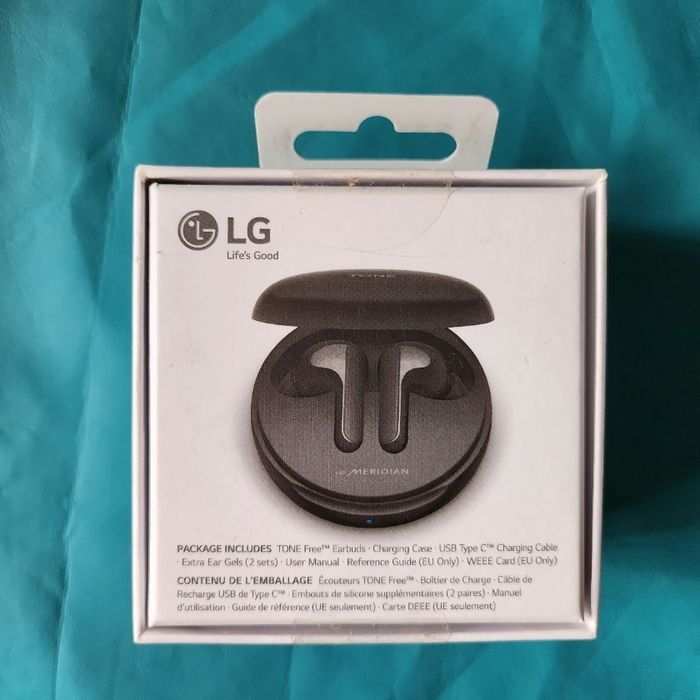 Écouteurs  LG FN4 original neuf jamais ouvert - photo numéro 2