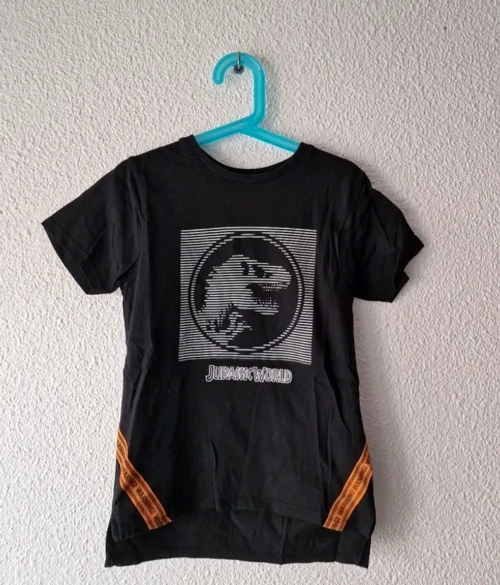 tee-shirt noire jurassic world