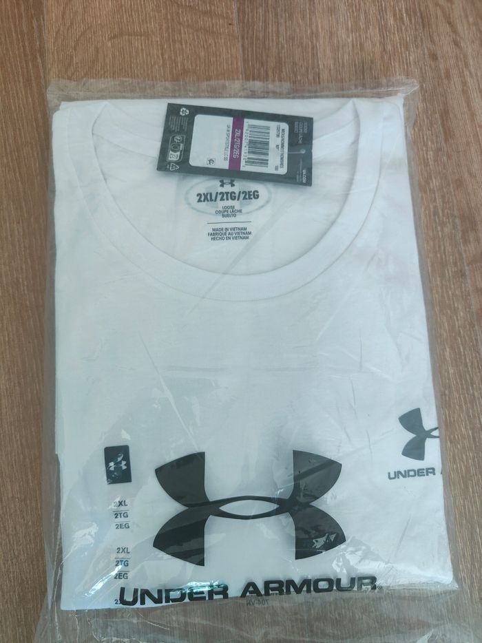 T-shirt Under armour blanc