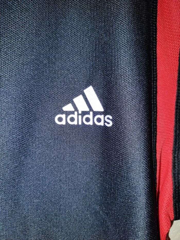 T-shirt noir et rouge Adidas - photo numéro 2
