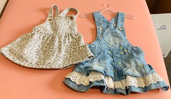 2 jolies robes 6-12 mois