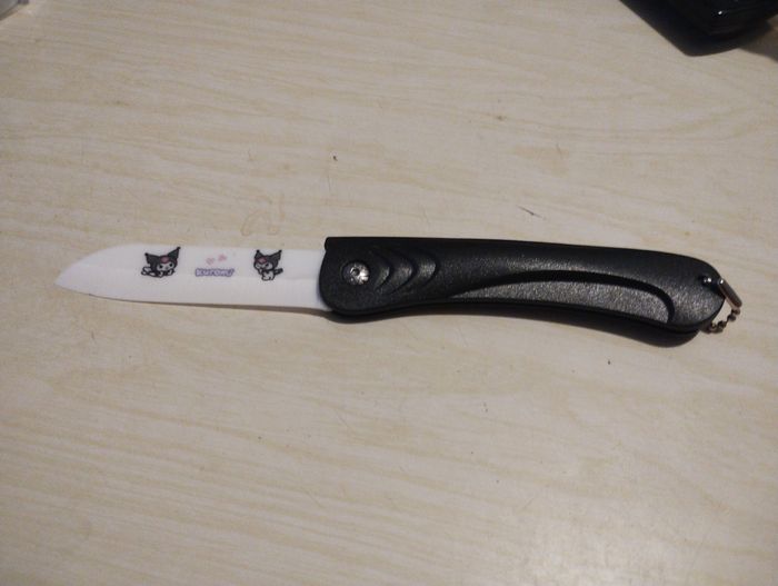 Couteau pliant kuromi