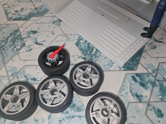 Atelier Bruder voiture et personnage tbe - photo numéro 4