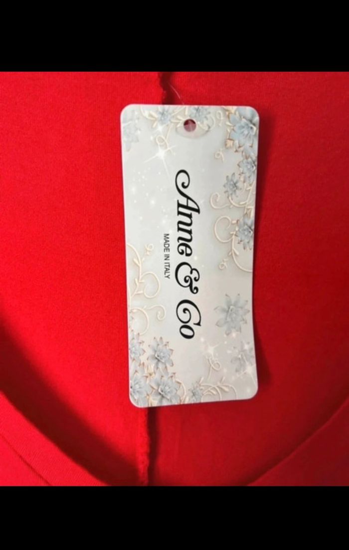 Robe rouge fantaisie neuve - photo numéro 3