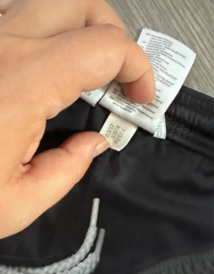 Short sport noir Adidas garçon 8 ans - photo numéro 6