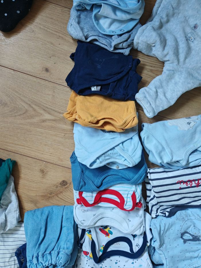 Lots vêtements bébé 1 mois - photo numéro 6
