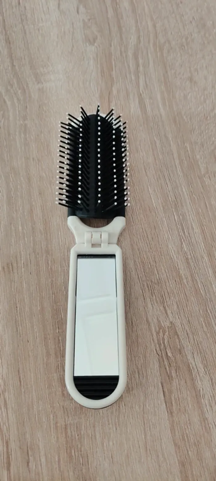 brosse pliable