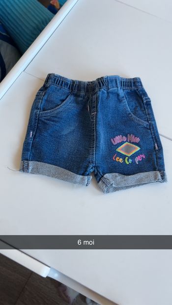 Short fille
