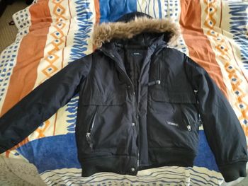 Doudoune noir a capuche XXS