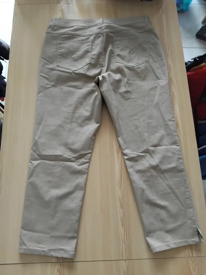 Pantalon court 🔄 - photo numéro 6