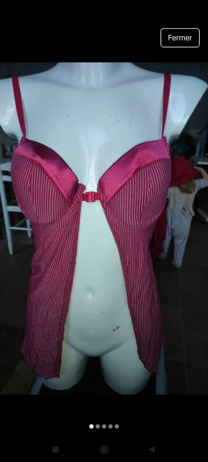 Très beau haut sexy f78