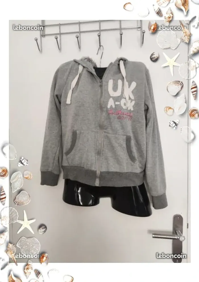 Gilet à capuche gris bien chaud avec intérieur en moumoute taille 12 ans New Look